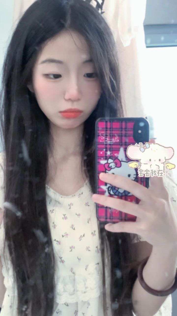 宝宝 一个人上网吗0.o？-美腿玉足论坛-官方模块-过设备检测社区